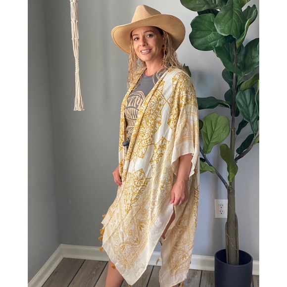 Last One• Mustard Ornate Mandala Kimono - Picture 2 of 7